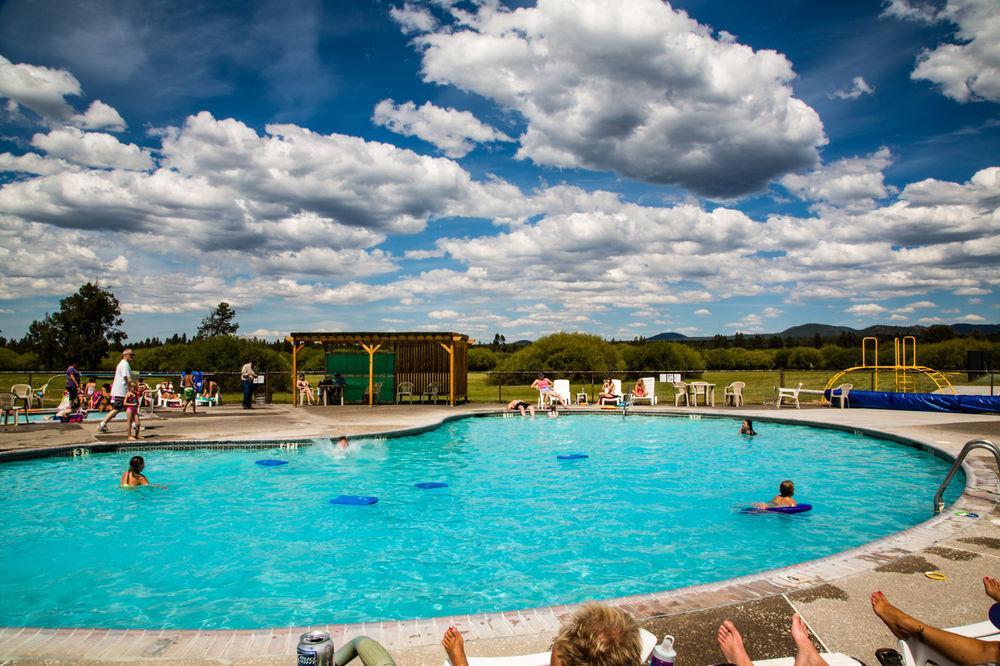 Bend-Sunriver Rv Campground Three Rivers Bagian luar foto