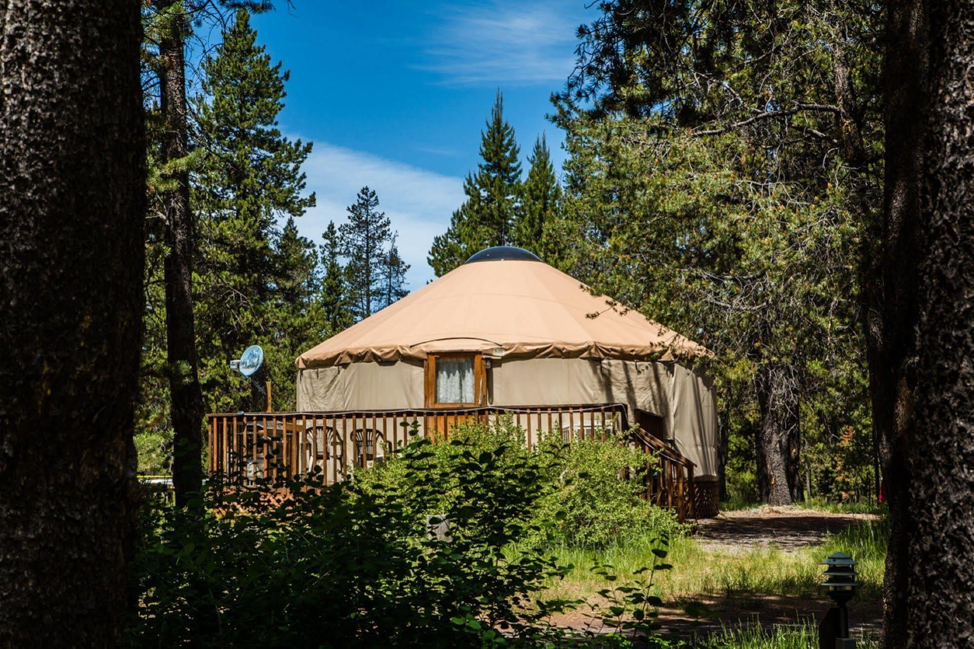 Bend-Sunriver Rv Campground Three Rivers Bagian luar foto