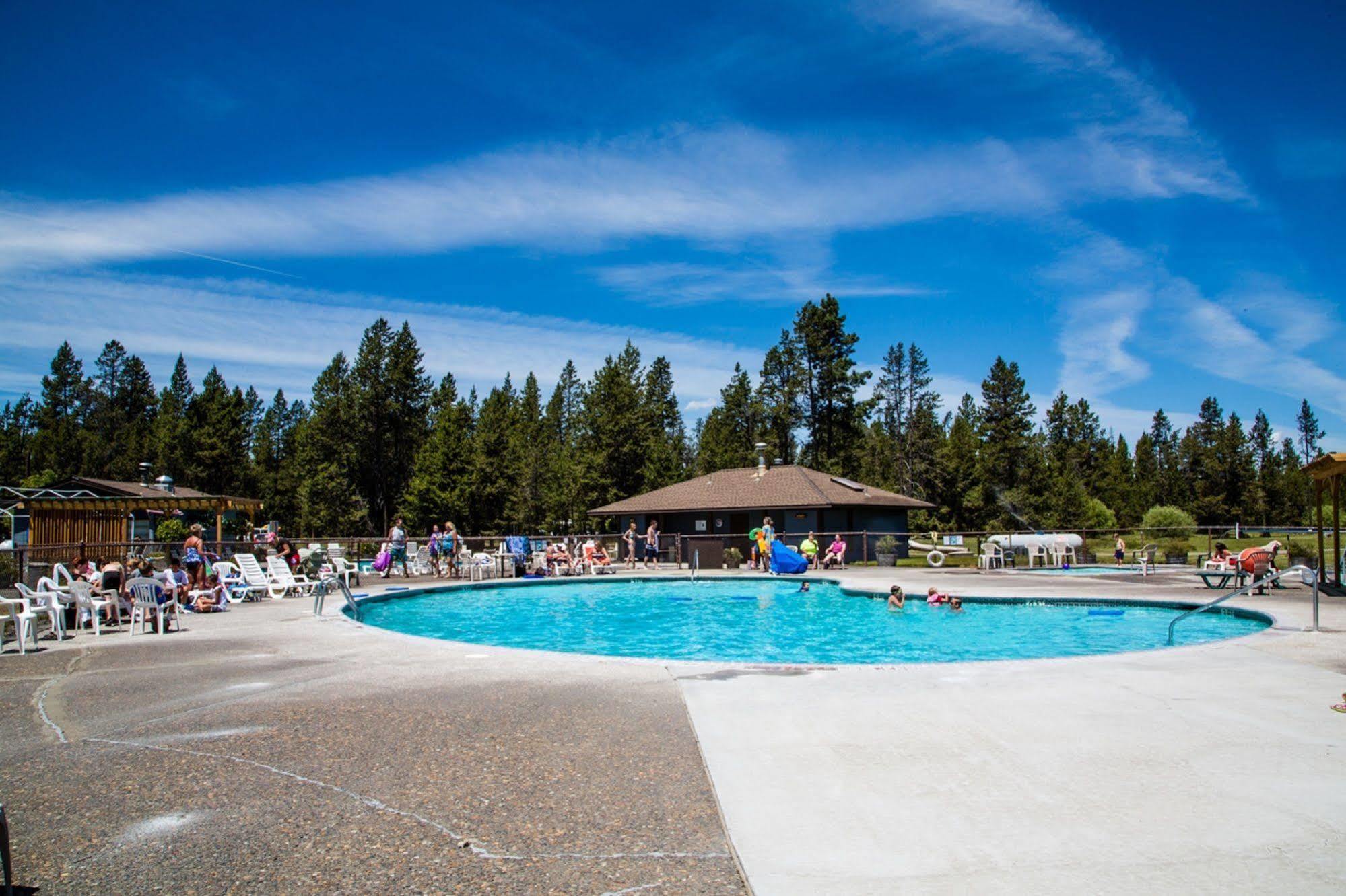 Bend-Sunriver Rv Campground Three Rivers Bagian luar foto