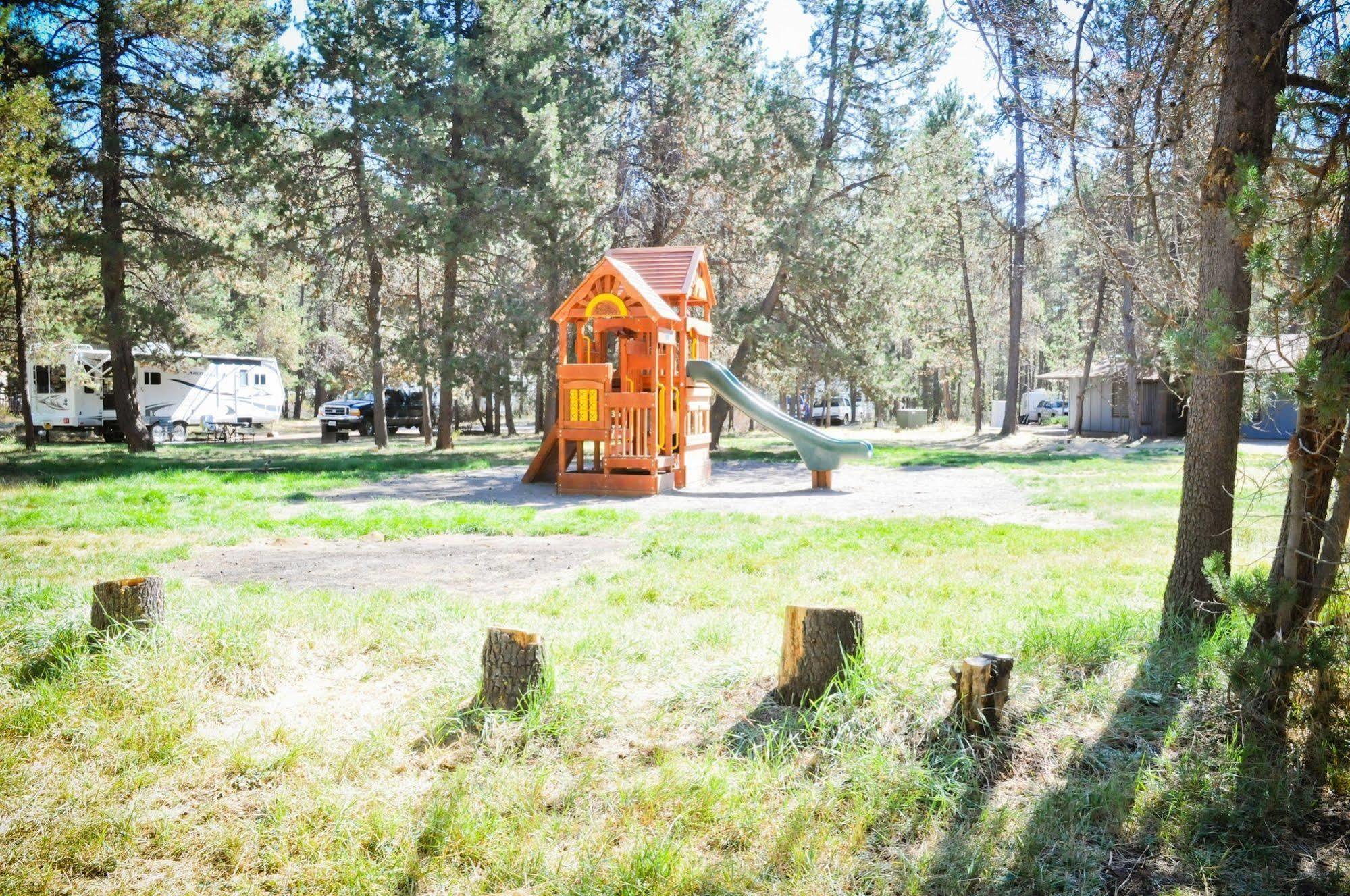 Bend-Sunriver Rv Campground Three Rivers Bagian luar foto