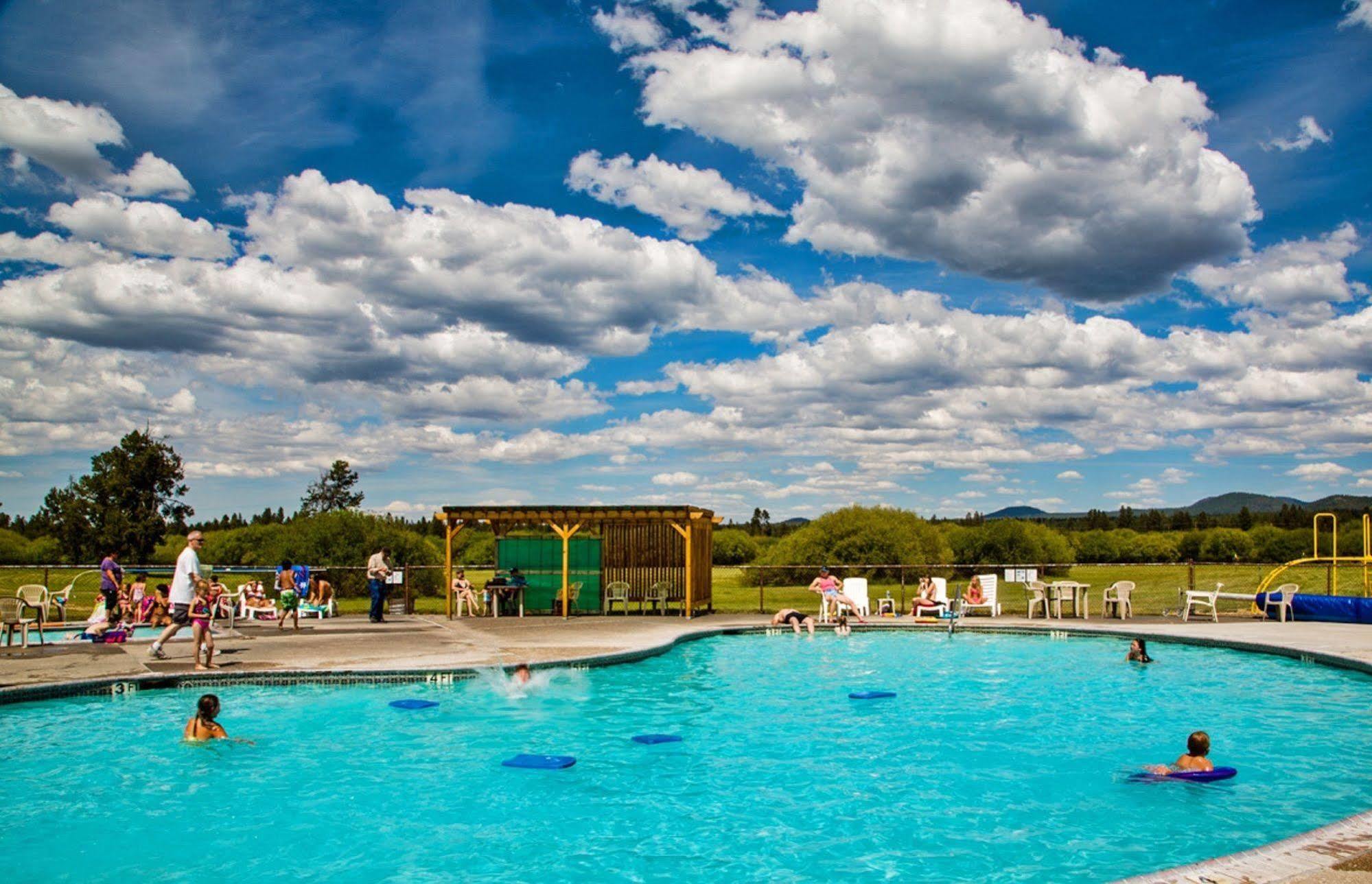 Bend-Sunriver Rv Campground Three Rivers Bagian luar foto